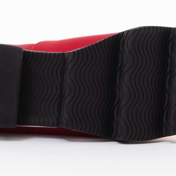 NIB IRI WES I Red Low Top Unisex Sneaker Women's Size 12 Mens Size 10.5 - Picture 7 of 8